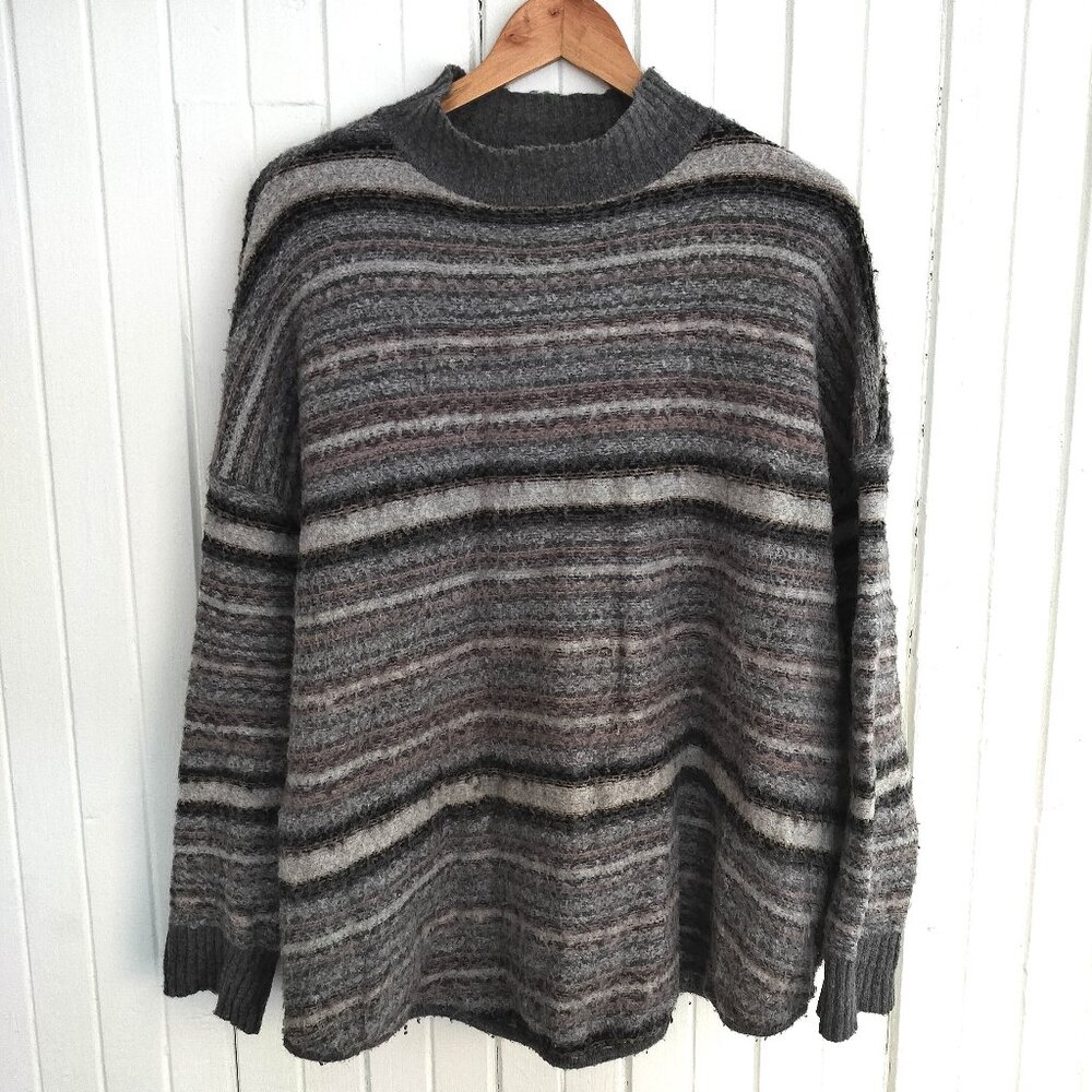 American Eagle Oversized Turtleneck Sweater Grey Fuzzy Stripe Knit Size L Cozy